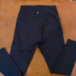 Zyia Ascend leggings